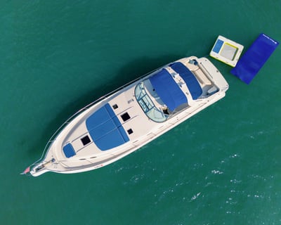 Cruise Miami on a Private Daytime Yacht Charter