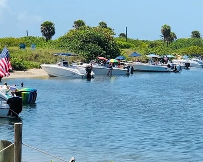 4-Hour Whiskey Creek Pontoon Rental