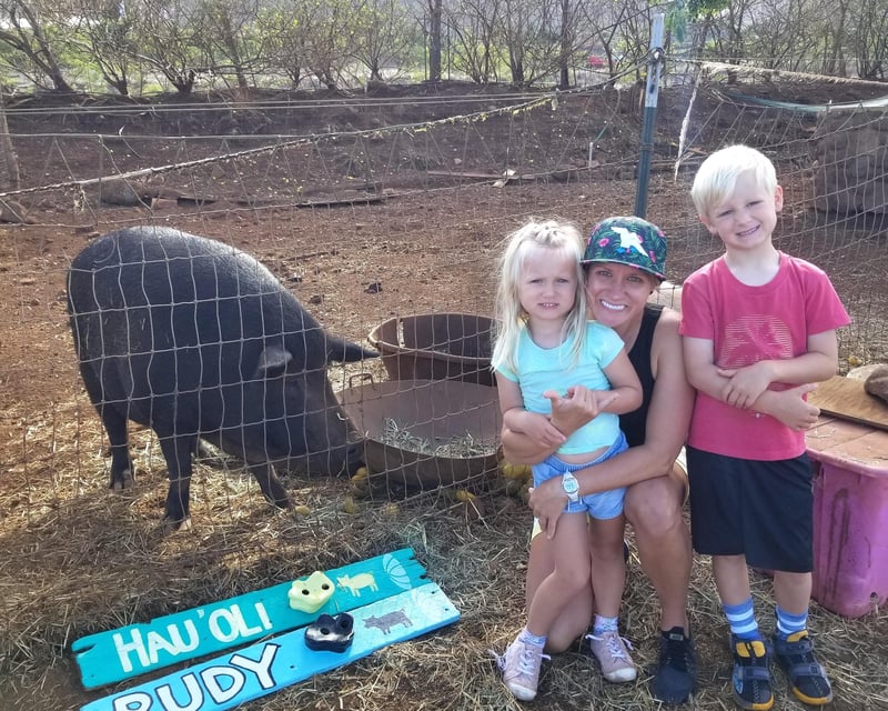 Hands-On Afternoon Petting Zoo Tour in Lahaina, Maui