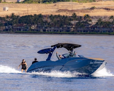 Private 2-4 Hour Ka'anapali Boat Charter