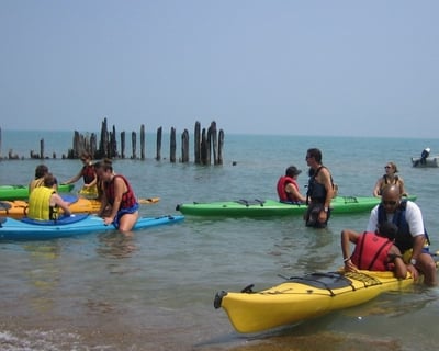 4-Hour Sea Kayaking Lesson in Chicago