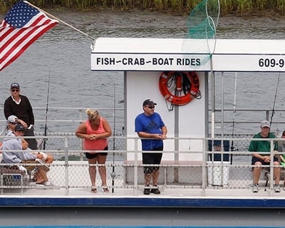 3-Hour Avalon Back Bay Crabbing Cruise