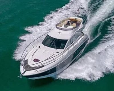 Miami Beach 4-Hour Private Yacht Charter