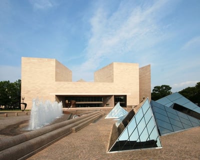 Explore the National Gallery Sculpture Garden in DC