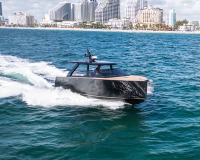 38' Boat Charter in Fort Lauderdale