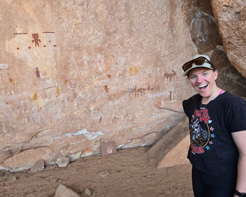 Private South Fork Indian Canyon Pictograph Hike Near Kanab