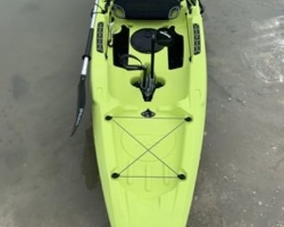Hobie Pedal-Drive Fishing Kayak Rental in Bonita Springs