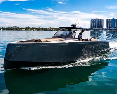 Custom Private Yacht Charter in Fort Lauderdale