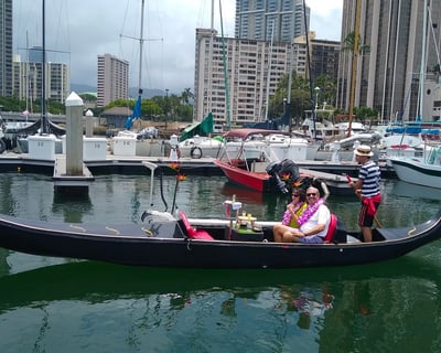 Waikiki 45-Minute Daytime Gondola Cruise