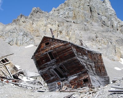 Guided 10-Mile Hike to Jumbo Mine McCarthy