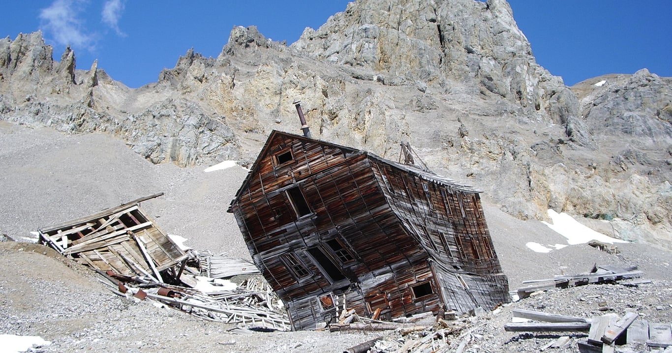 Guided 10-Mile Hike to Jumbo Mine McCarthy