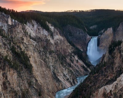 Yellowstone Private Hiking & Sightseeing Tour