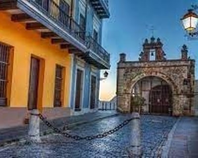 Decolonial History Tour of San Juan