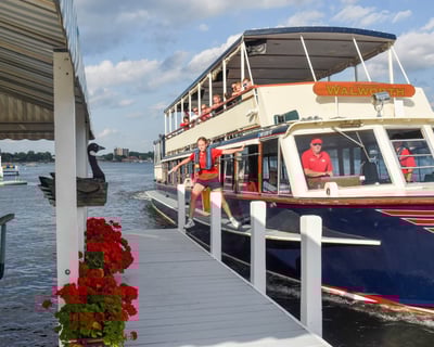 Lake Geneva Mailboat Tour