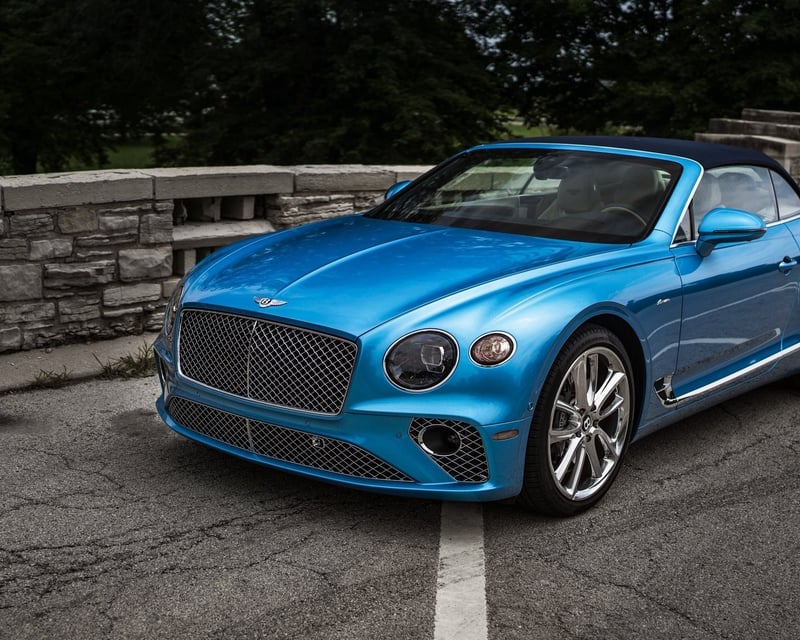 Bentley Continental GTC Rental in Chicago