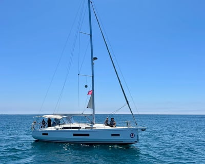 40' Sailboat Charter in Marina del Rey