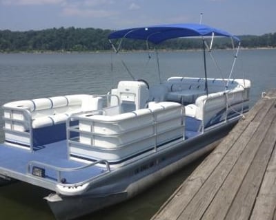 24' Pontoon Rental in Antioch