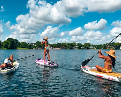 2-Hour Guided Paddleboard Tour on Lake Conway