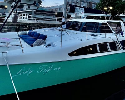 38' Sailing Catamaran Charter in Essex