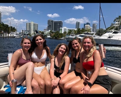 8-Hour Boat Charter in Fort Lauderdale