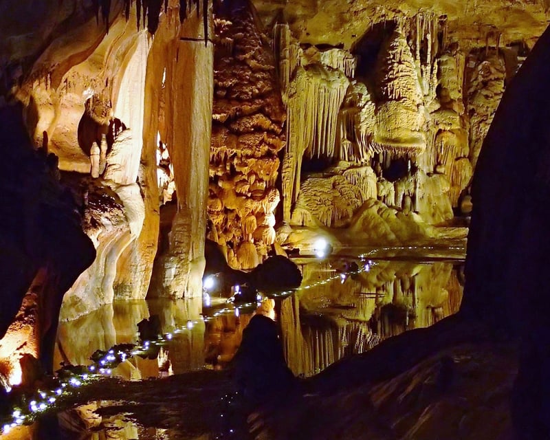 Cave Without a Name Living Cavern Tour in Boerne