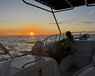 Cruise the Kona Coast at Sunset