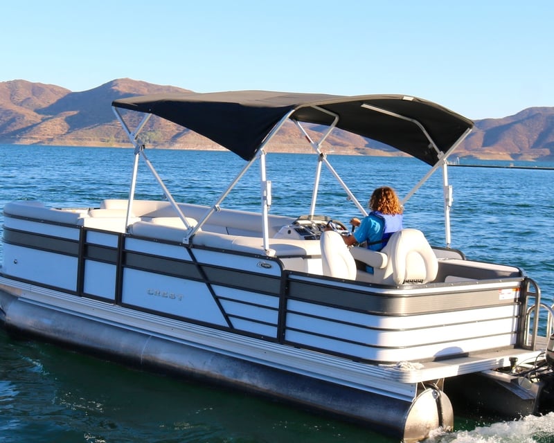 Pontoon Boat Rental at Diamond Valley Marina, Hemet