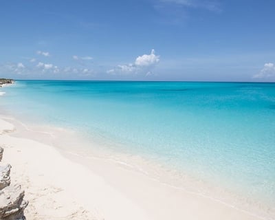 Providenciales Full-Day Snorkeling & Beach BBQ Cruise