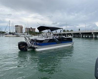 22' Pontoon Boat Rental in Madeira Beach
