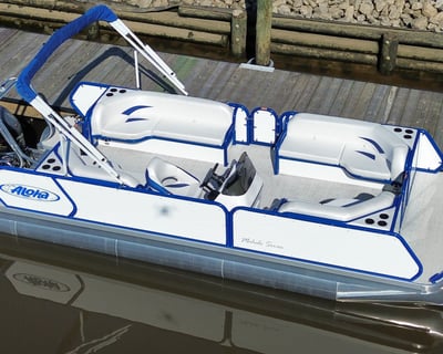 22' Tri-Toon Boat Rental in Moncks Corner