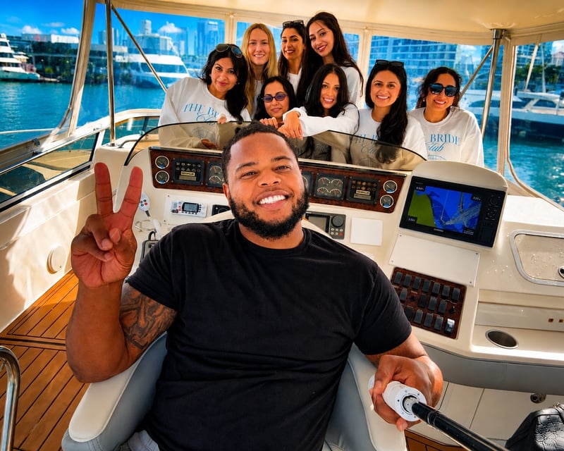 Boat Charter With Captain in Chicago