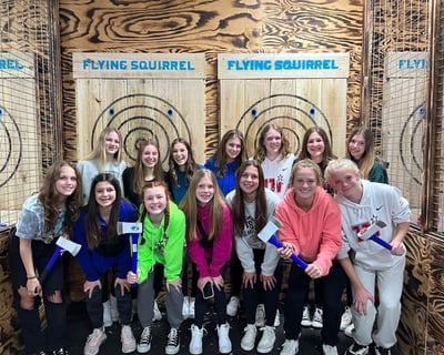 Indianapolis Axe Throwing Experience with Coach for 2 Hours