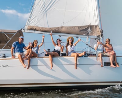 Private 2.5-Hour Charleston Harbor Sailing Charter
