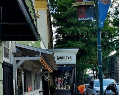 1.5-Hour Guided Walking Tour of Downtown Lafayette