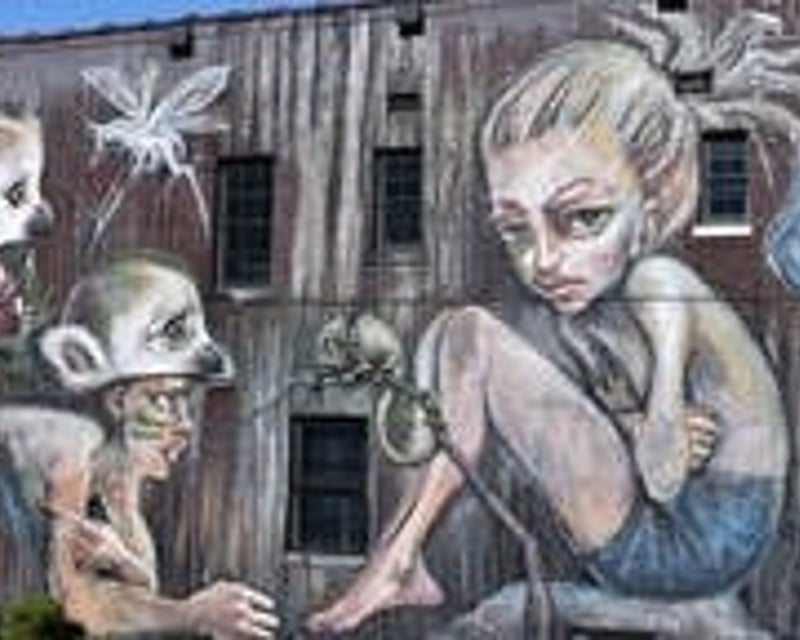 Downtown Lexington Art Walk Tour with Murals & Studios