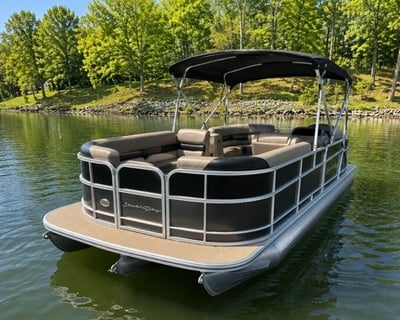 Lake Norman 24' Pontoon Rental