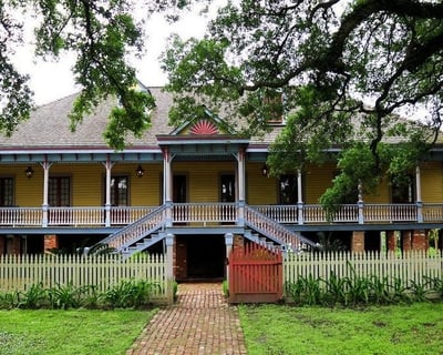 Laura Plantation Guided Tour With Transportation From New Orleans
