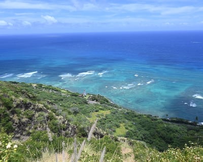 Sunrise Diamond Head Hiking Shuttle From Waikiki