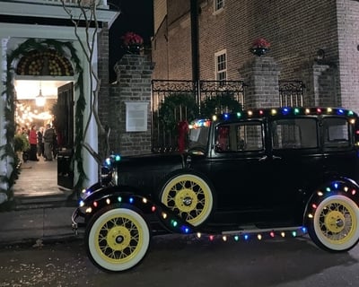 Charleston Christmas Walking Tour