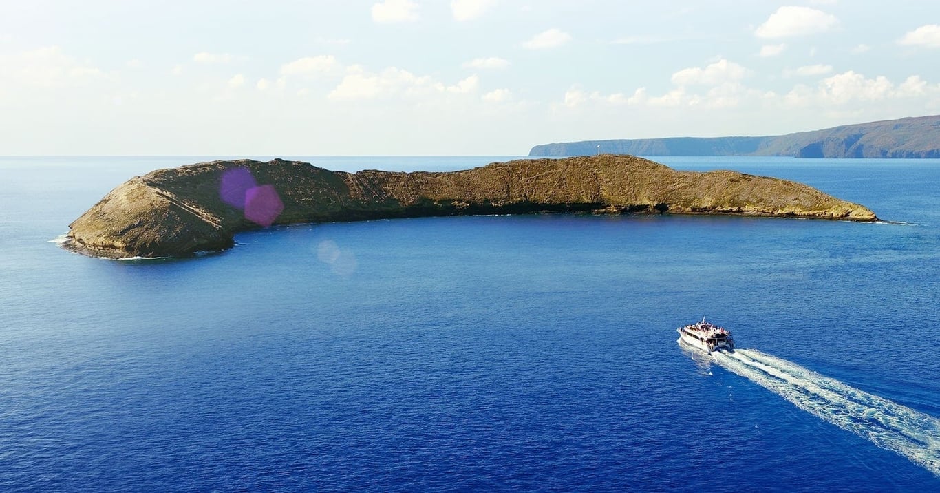 Molokini Snorkel: 2 Sites, Meals & Open Bar