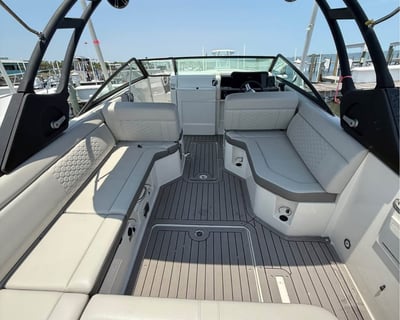 Sea Ray SDX 250 Boat Rental in Sarasota
