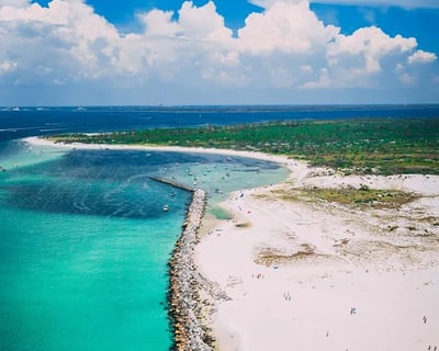 Fly a 22-Minute Helicopter Tour Over Shell Island