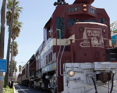 Ride a Round-Trip Beach Train to Santa Cruz Beach Boardwalk