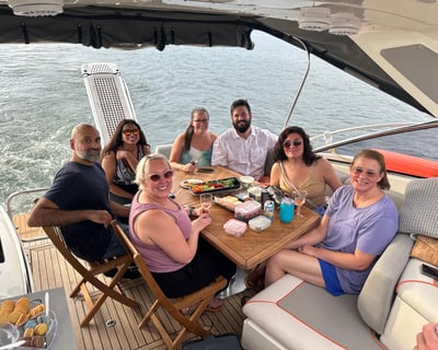 40' Yacht Charter on Lake Norman