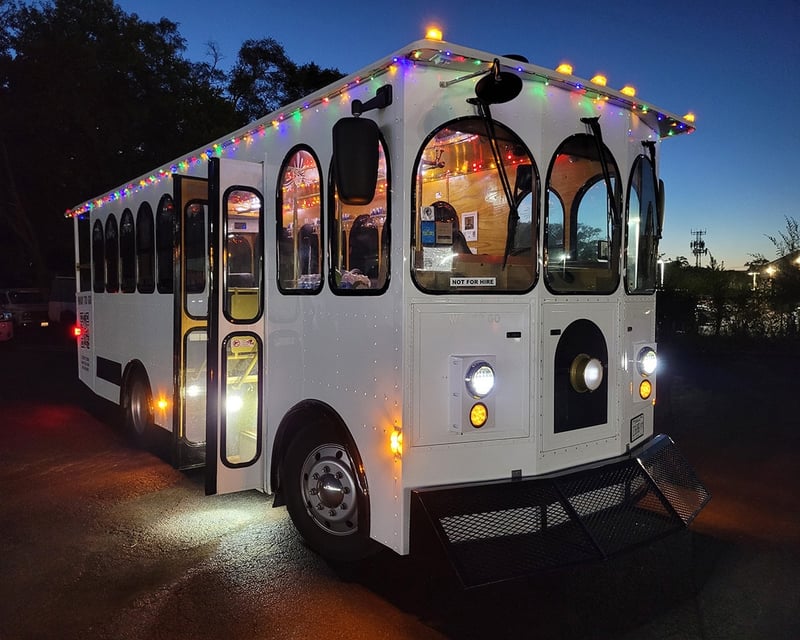 Philadelphia Holiday Lights Trolley Tour