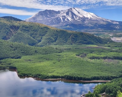 Guided Mt. St. Helens Hike Tour From Portland