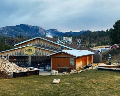 Black Hills Brewery & Winery Tour with Lunch