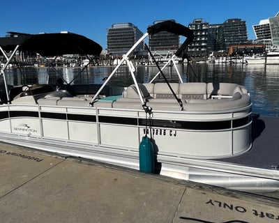 25-Passenger Pontoon Charter in Woodbridge