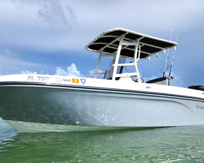 23' Center Console Rental in Holmes Beach