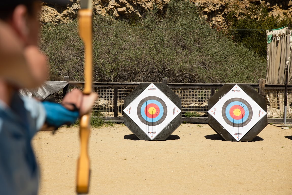 Oceanfront Archery Lesson and Practice